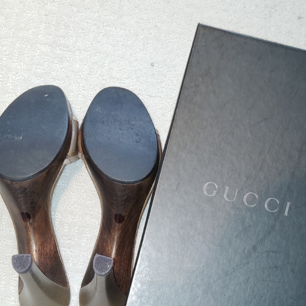 Gucci Tan Monogram Heeled Sandals Authentic Pre-Loved - Picture 7 of 7
